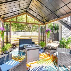 South Houston Townhome with Patio and Gas Grill!