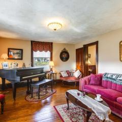 6 Mi to Hickory Run Park Victorian Home with Porch