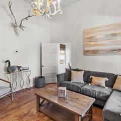 Southern Magnolia House With Porch Swing