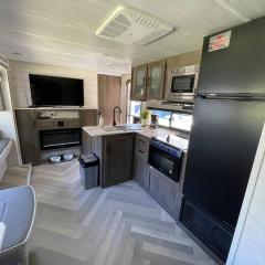 Modern Camper For Rent At Caddo Lake With Kayaks