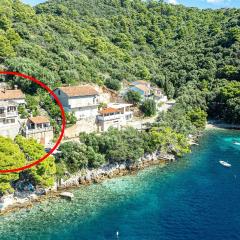 Apartments by the sea Ubli, Lastovo - 8344