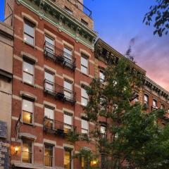 The Historic Blue Moon Hotel - NYC