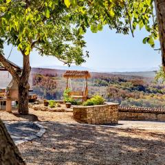 Complex ARBANASHKI STYLE-Panoramic View with Summer and Winter terrace, Children's and Adult Area with Cinema Summer