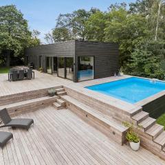 Beautiful Home In Ølsted With Kitchen