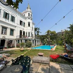 Castelo dos Tucanos Hostel