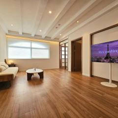 Arowa Seoul
