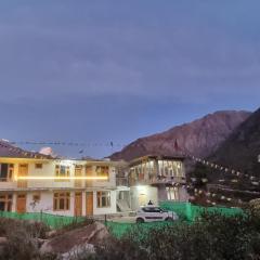 Zomsa Homestay Chitkul