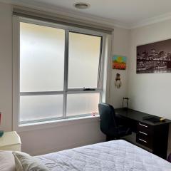 Your homestay in Melbourne in a quite and resourceful suburb
