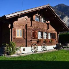 Swiss Traditional Chalet with Alpine Mtn View