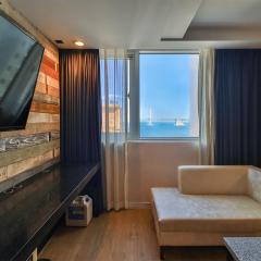 Moonbay Hotel