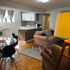 Inglis Heritage Cozy 2-Bedroom near Waterfront & Dining, Unit D