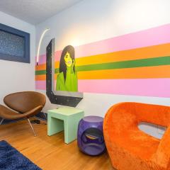 Mural studio-near Plaza District