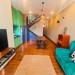 Premium Vintage Home 2 Master Bedrooms 2 to 4 Pax Comfy Stay for Friends and Family