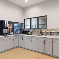 Ramada by Wyndham Bainbridge