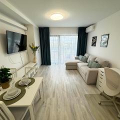 Luxury Avanera Towers Apartments Parking included