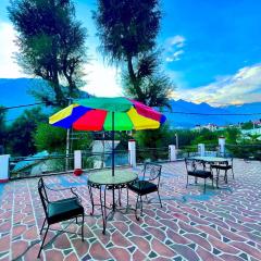 The Town View Resort - Affordable luxury stay near mall road manali