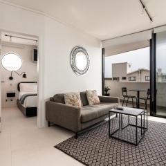 Flamingo 701: 7th Floor Sea View Apartment
