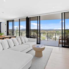 Palm Beach Luxury Apartment with Hinterland Views