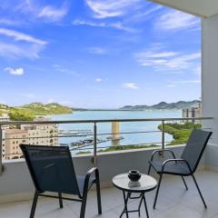 Luxury Lagoon-View Condo Steps to Beach