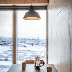 Aska, Modern Cabin