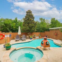 Luxurious Home w Cinema Room & Private Pool
