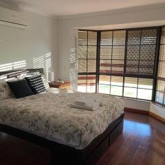 Charming 4BR Retreat near Gawler