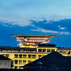 Golden House-Super View On Turin