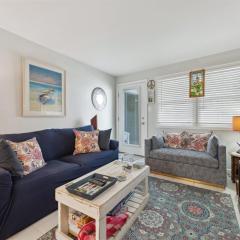 7203 Atlantic Ave, Unit 205