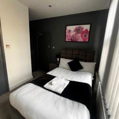 Town Centre En Suite Room 1