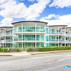 Gallery Resort Style Penthouse No 13