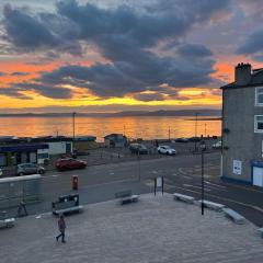 Largs 2 bedroom Apartment