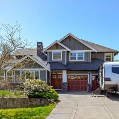 Ground level two bedrooms Suite near Lake and Golf Course