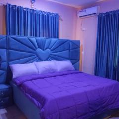 2 Bed-Sleeps 4-Free Parking-AirCon