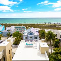 Luxury Penthouse, Ocean Views, Rare Rooftop Sundeck, Private Access to Beach