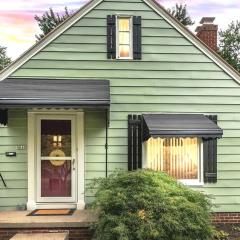 Two Bedroom, King bed, Private Cottage