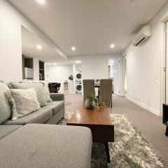 Mega Style Apartments Swanston Central