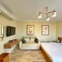 Settle Inn Sodic Eastown Studio