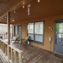 Hansel - Spacious Cabin - Views - Greenery - Deck