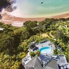 Pomare Beach Chalet