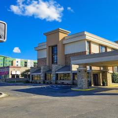 Hotel Lotus Kansas City Merriam