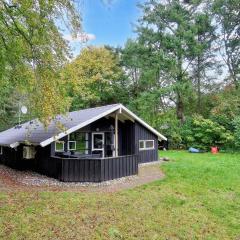 8 person holiday home in Melby-By Traum