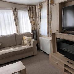 Lovely Caravan At Hoburne Bashley, New Forest District! Ref 97166S