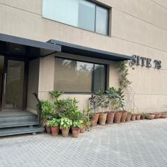 Royal Service Apartments Gulberg