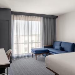 Courtyard by Marriott Milwaukee Brookfield at Poplar Creek