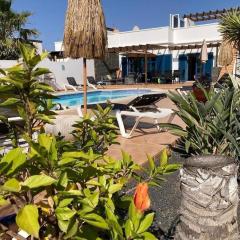 "Our Soleada" Villa cosy and flowery, heated pool