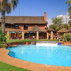 Exquisite 2 bedroom garden townhouse in the heart of Fourways,Sandton