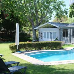 High Hedges Guest Suites Constantia