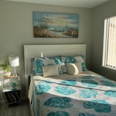 Sunset Harbor Palms - Mason Beach Retreat
