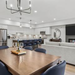 Perfect 3 bed-2 bath Top Floor Hot Tub Heated Pool Gym