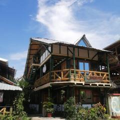 Hostal Yemayá Mompiche